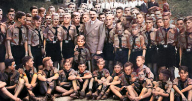 HITLERJUGEND – Hitlerovi pioniri